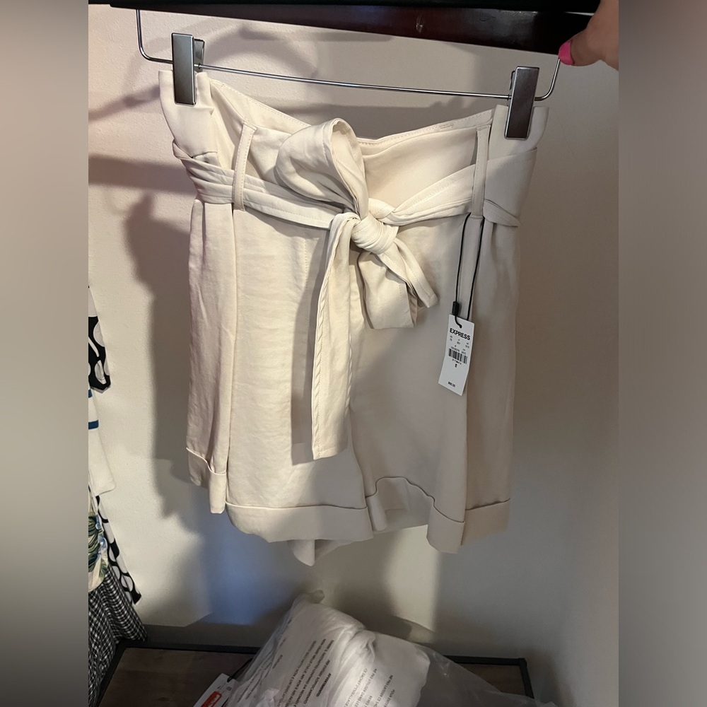 Super High Waisted Satin Tie Belt Tailored Shorts size 10